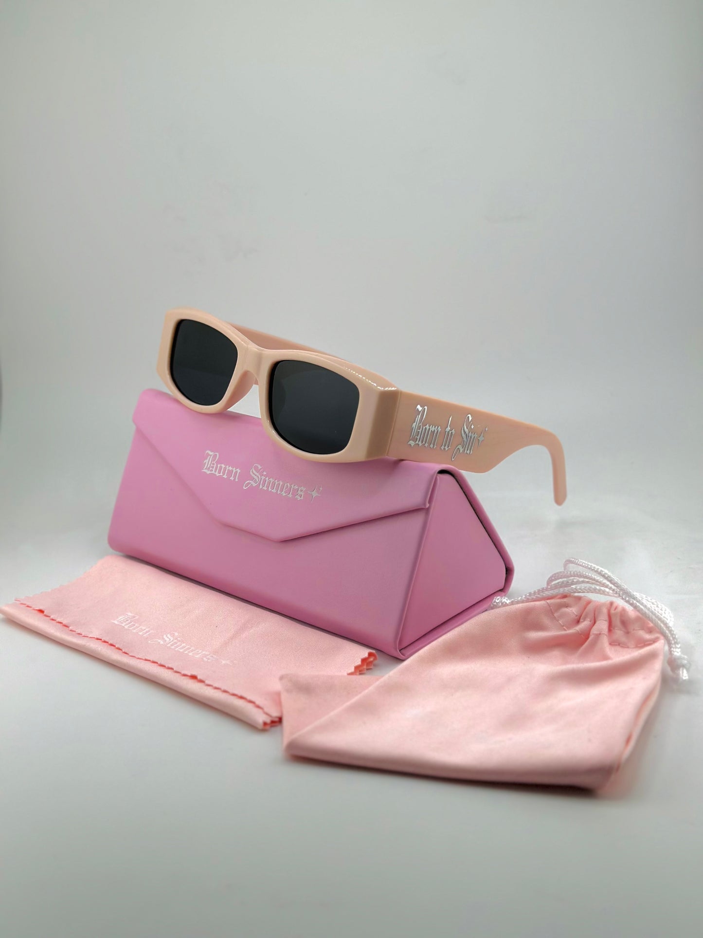 BORN TO SIN GLASSES/ LIGHT PINK